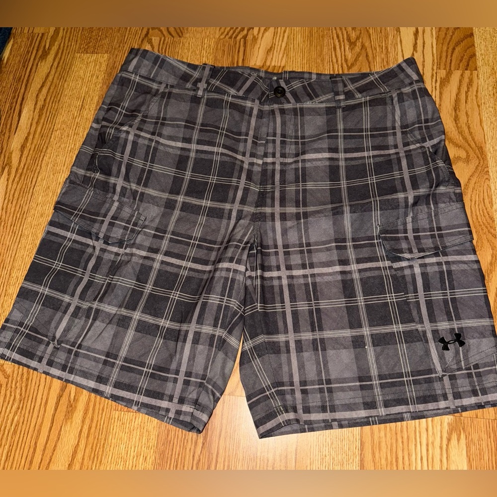 Under Armour Heat Gear Loose Shorts